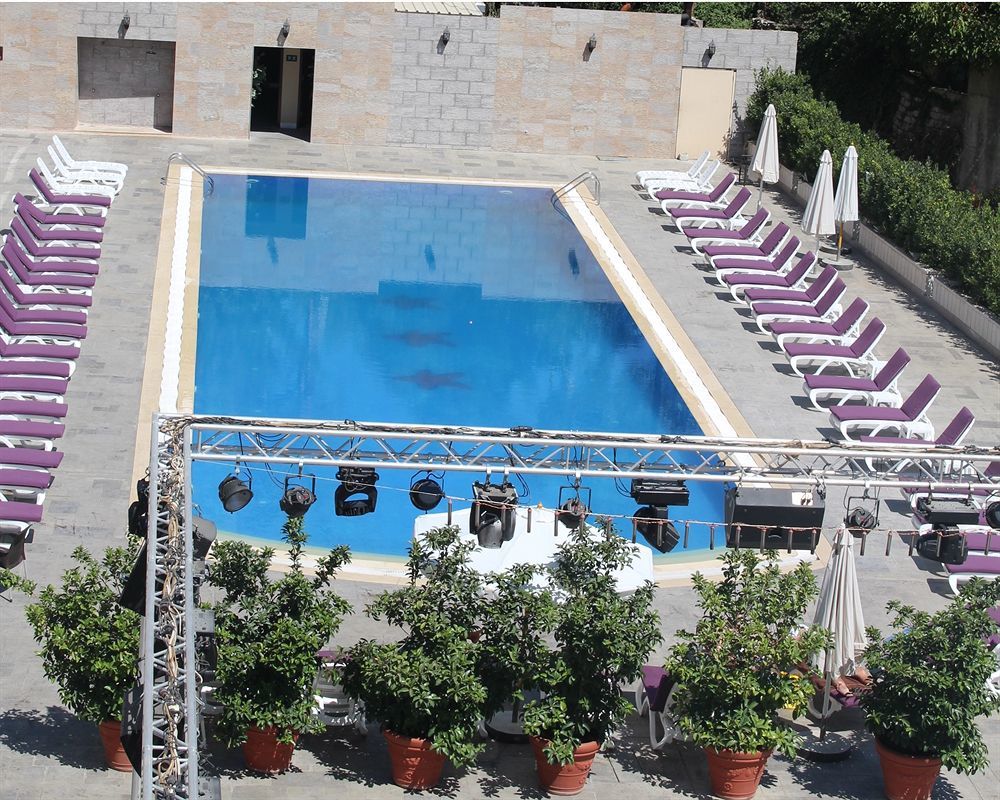 Grand Kadri Hotel - History Marked By Cristal Lebanon Zahlé Exterior foto